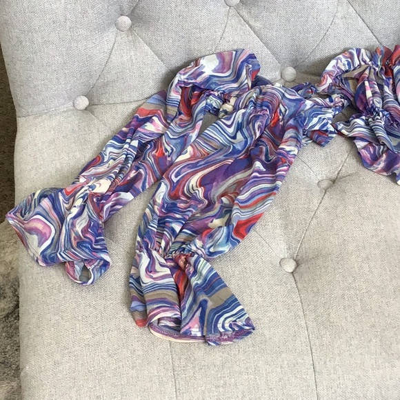 Ladies BlackBead Crop Top - Picture 3 of 6